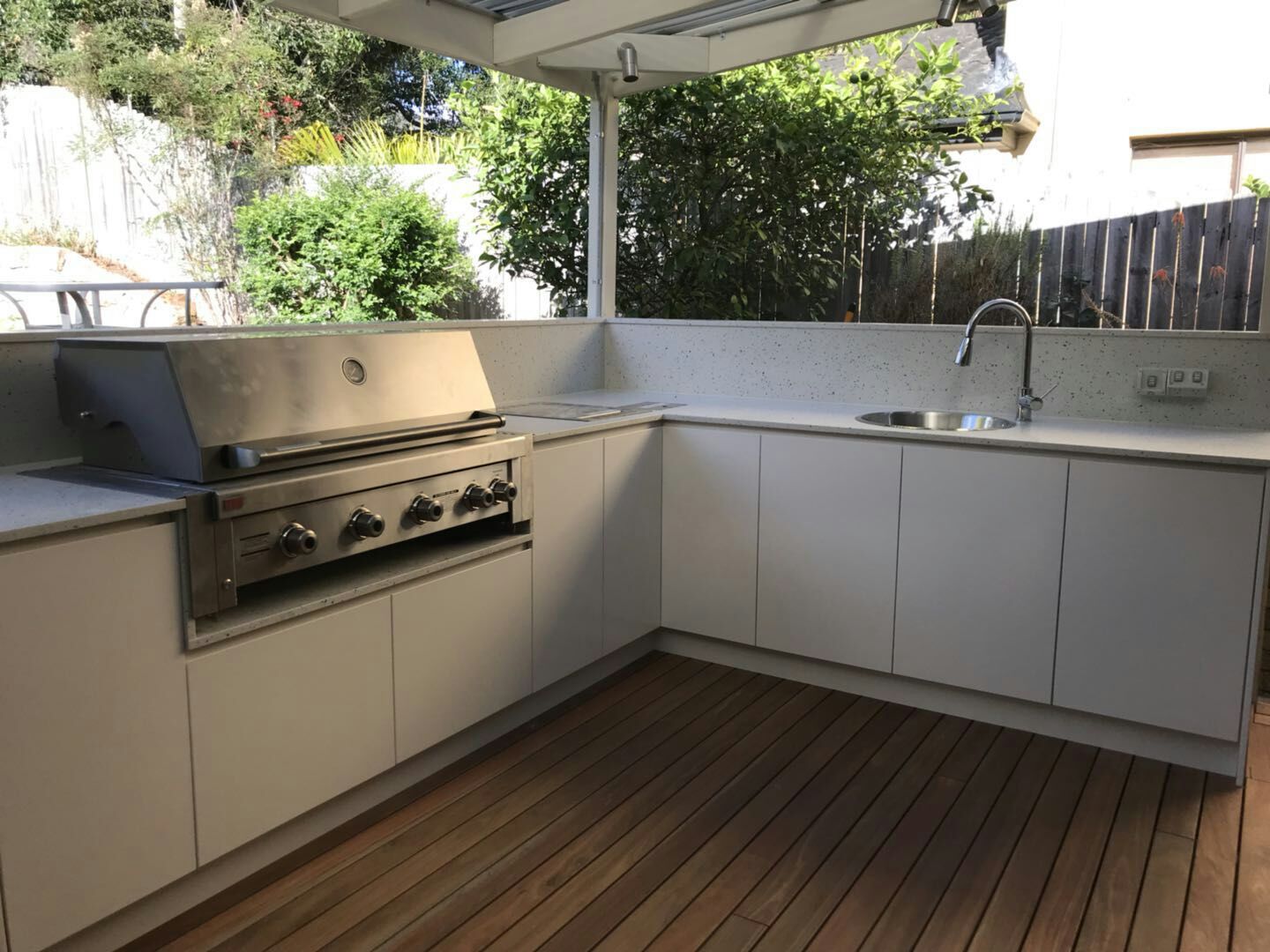 Outdoor kitchen and entertainment area | Bunnings Workshop Community